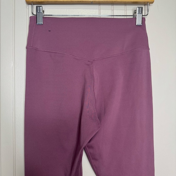 Nike Training One Sculpt tight leggings in mauve - Picture 16 of 16